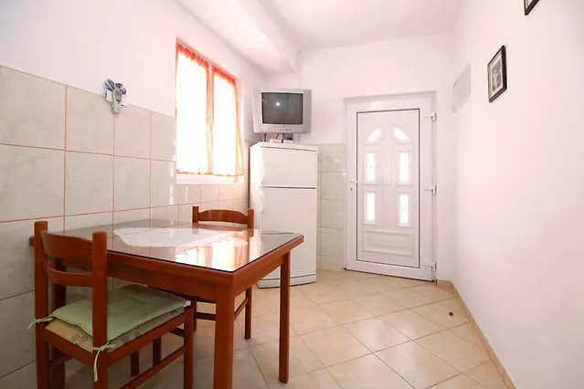 Villa Rosanda Apartments Τρογκίρ