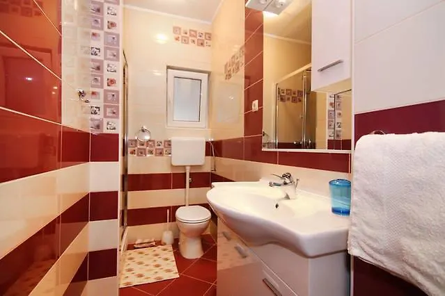 Villa Rosanda Apartments Τρογκίρ