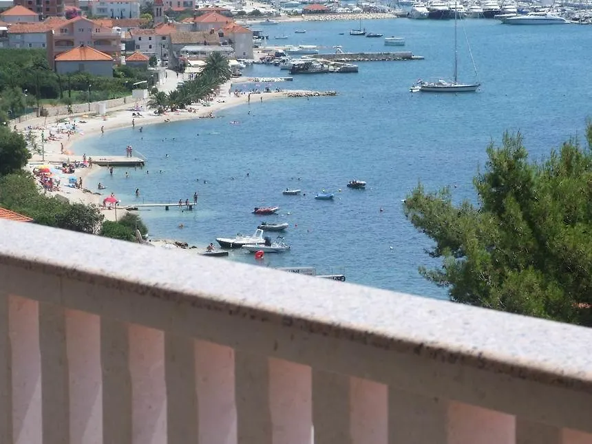 Villa Rosanda Apartments Τρογκίρ